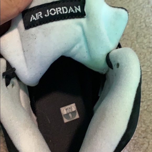 Jordan retro 5 Oreo size 9 used once - Picture 2 of 8